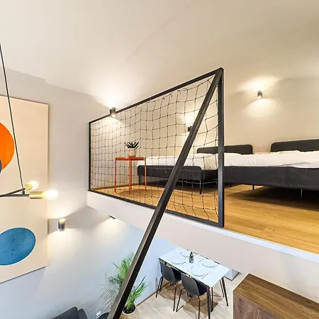 New Modern Art Loft Apartment, Center דירה פראג